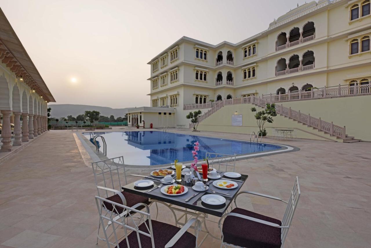 The Jai Bagh Palace Jaipur Exterior foto